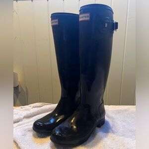 HUNTER black rainboots, galoshes, wellies